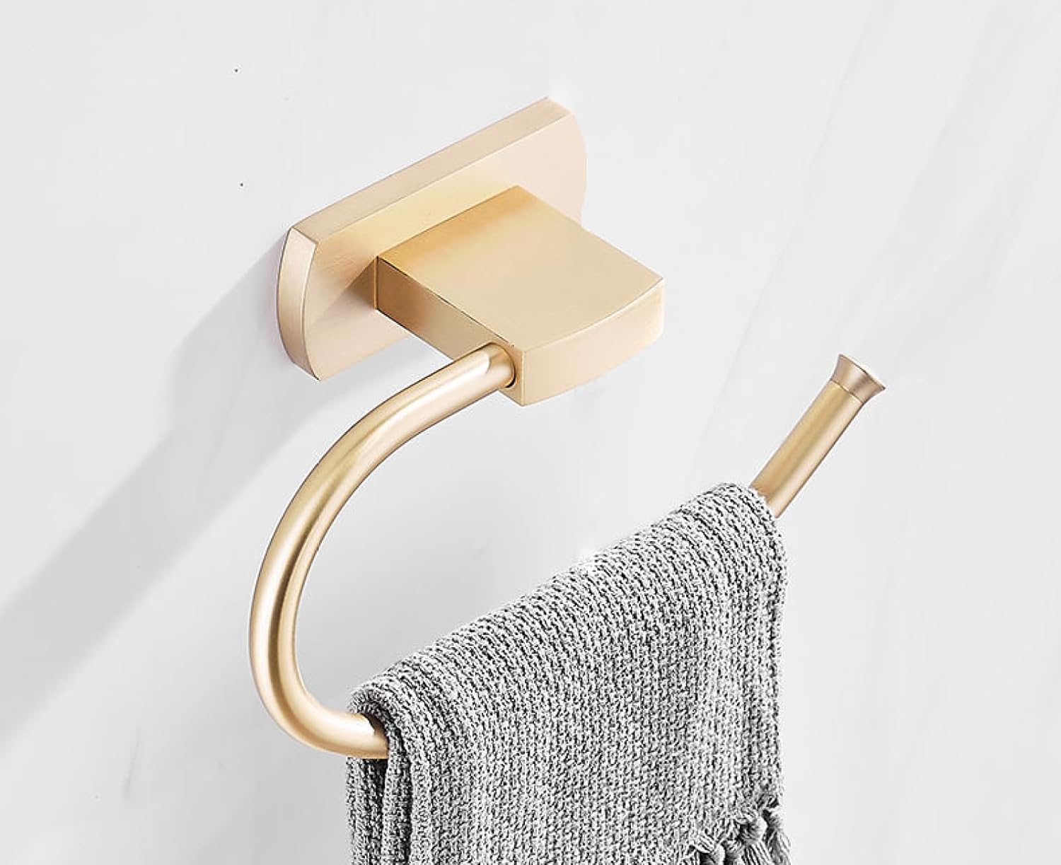 Copper-Ton Towel Rack Space-Saving Bath Towel Organizer
