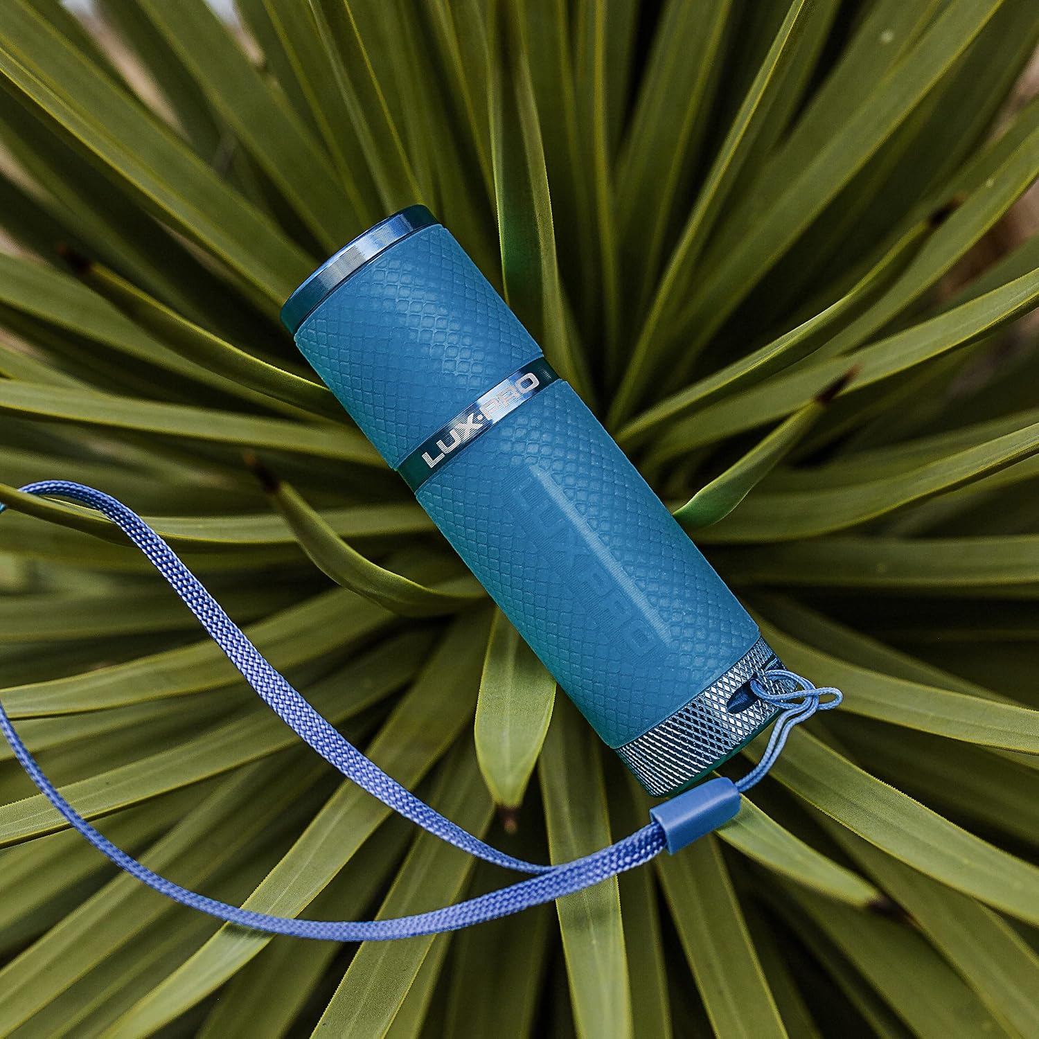 Bright Secure - lax-PRO criticize Cat Tactic LED Handheld Flashlight 12-Hour Brighter
